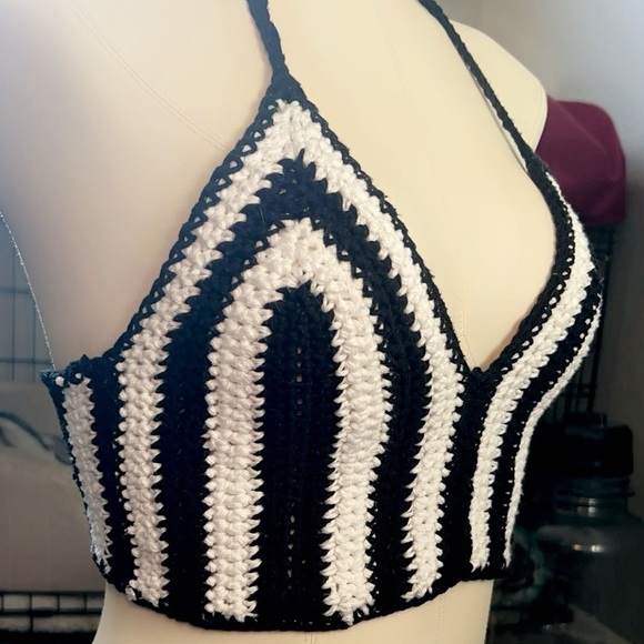 Crochet by Jawday Tops - Retro Stripes
